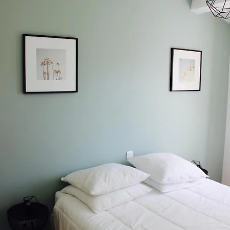 度假居 Maison 8 Personnes, Piscine Chauffee, Proche *