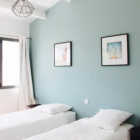 Maison 8 Personnes, Piscine Chauffee, Proche 度假居